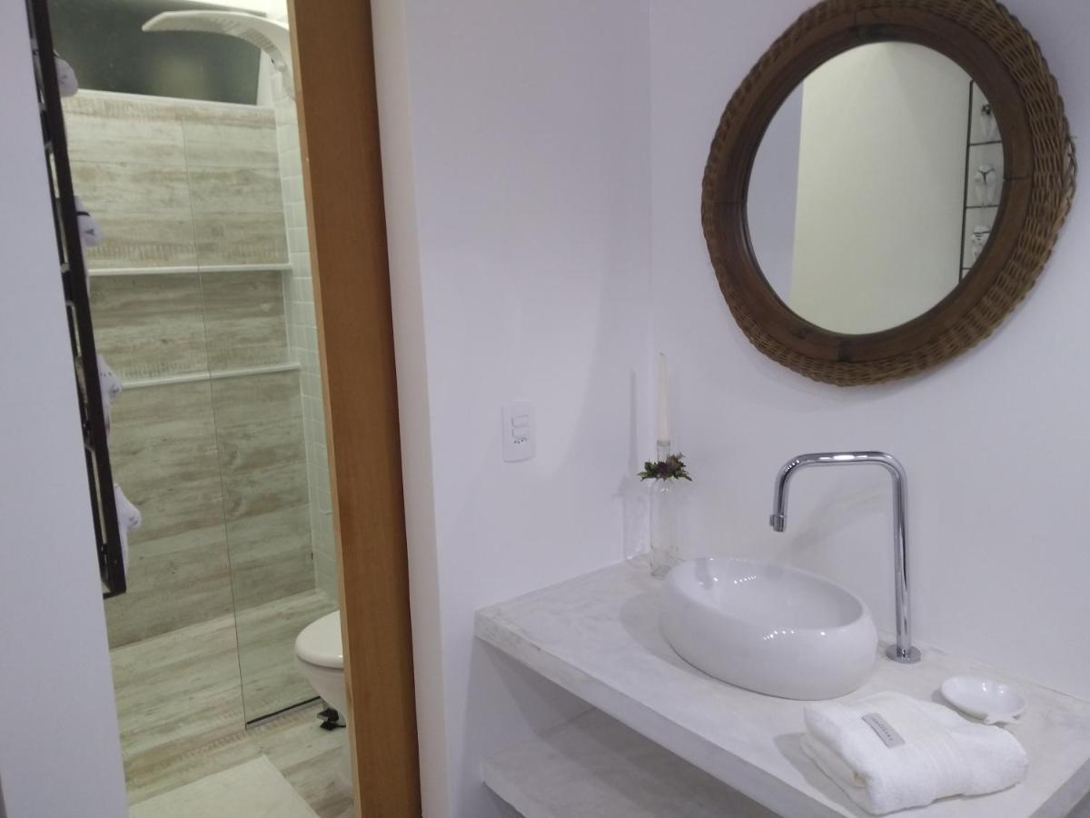 Almas Gemeas Suite Com Cozinha Praia Da Ribeira Ангра-дус-Рейс Экстерьер фото